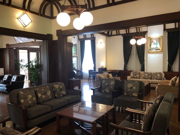 日本・箱根「横浜中華街〜箱根」の写真：ラウンジとレストランの天井
素敵です