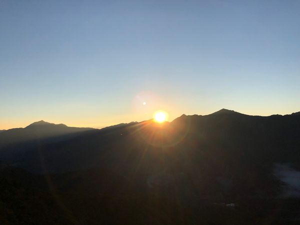 日本・長野県「立山黒部アルペンルート」の写真：昨夜の星空ツアーは中止になりましたが、早...
