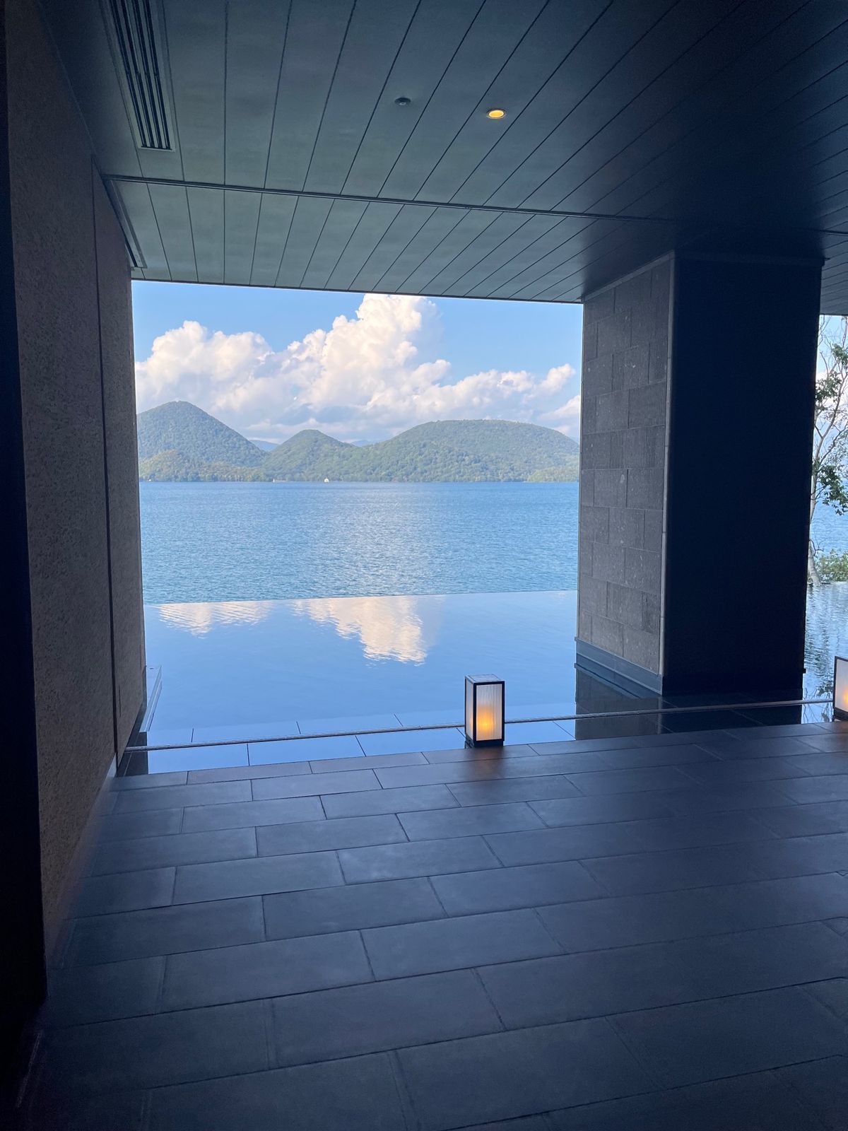 宿泊先は洞爺湖温泉にある、ｻﾞﾚｲｸｽｲｰﾄ湖の栖✨