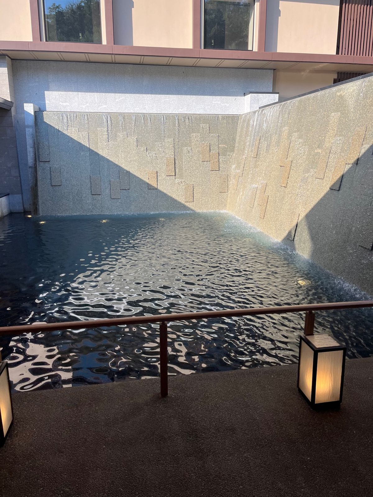 宿泊先は洞爺湖温泉にある、ｻﾞﾚｲｸｽｲｰﾄ湖の栖✨