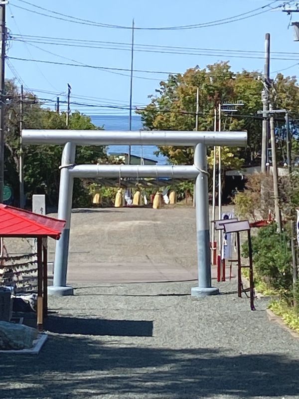 日本・北海道「常呂町から網走」の写真：カーリングで有名な常呂町の神社
絵馬もホ...