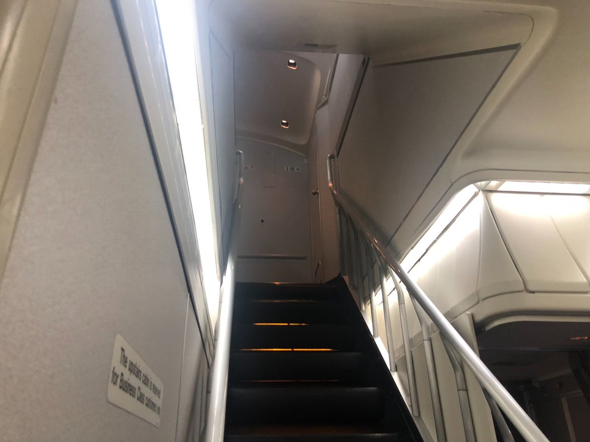 シドニー空港到着後に、コックピットを見学させて頂きました。