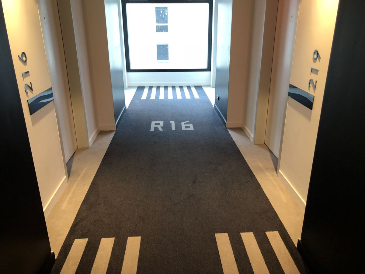 宿泊先は、空港周辺のマスカット、Pullman　Sydney　Airpor...