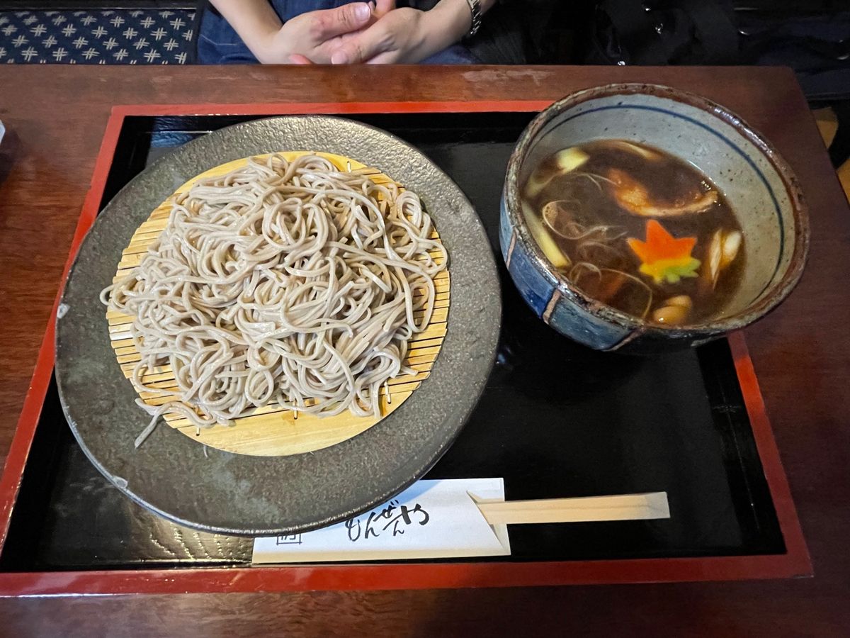 ひこにゃんと彦根グルメ