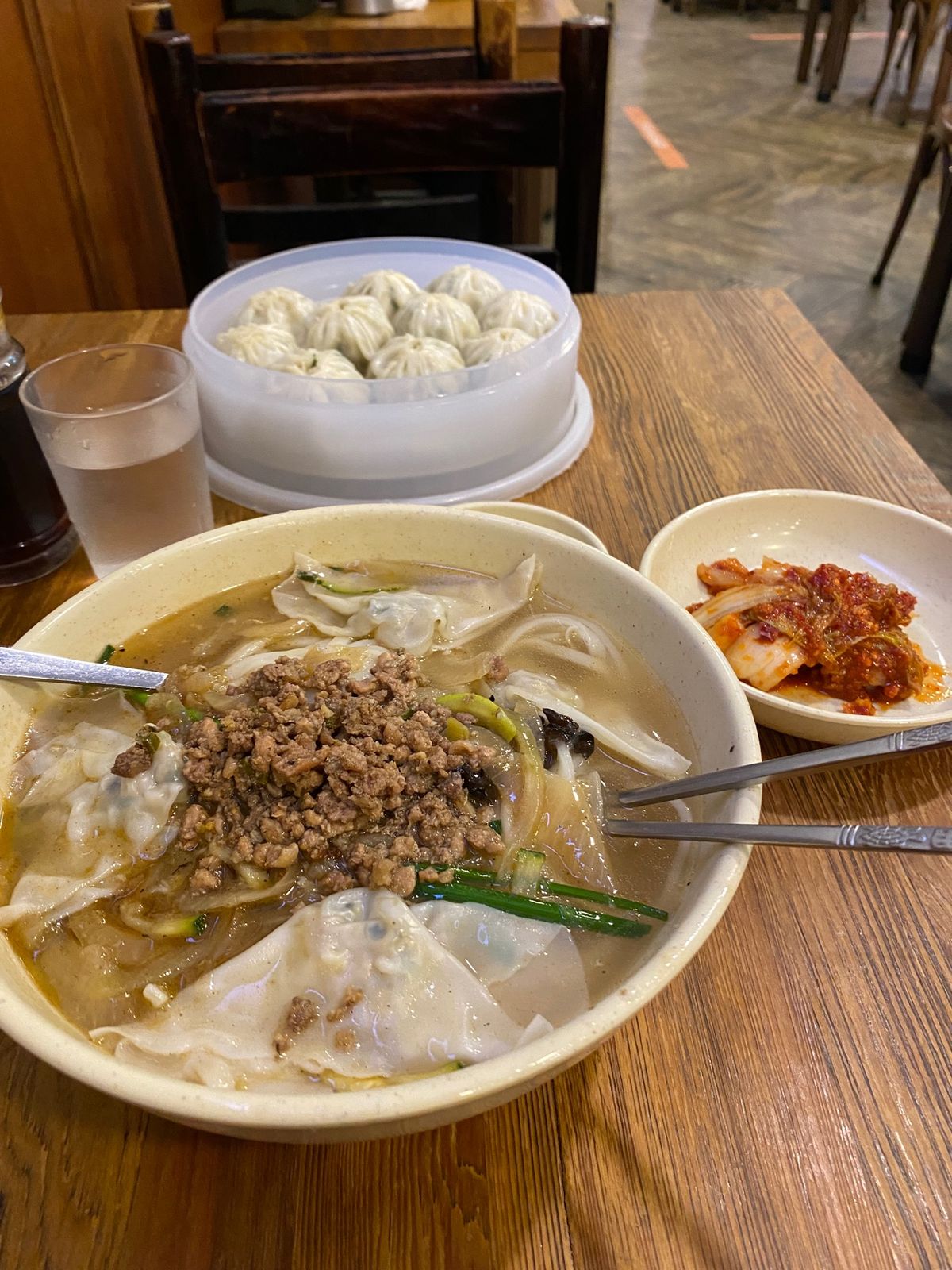 2年半ぶり
ユッサム冷麺&明洞餃子カルグクス