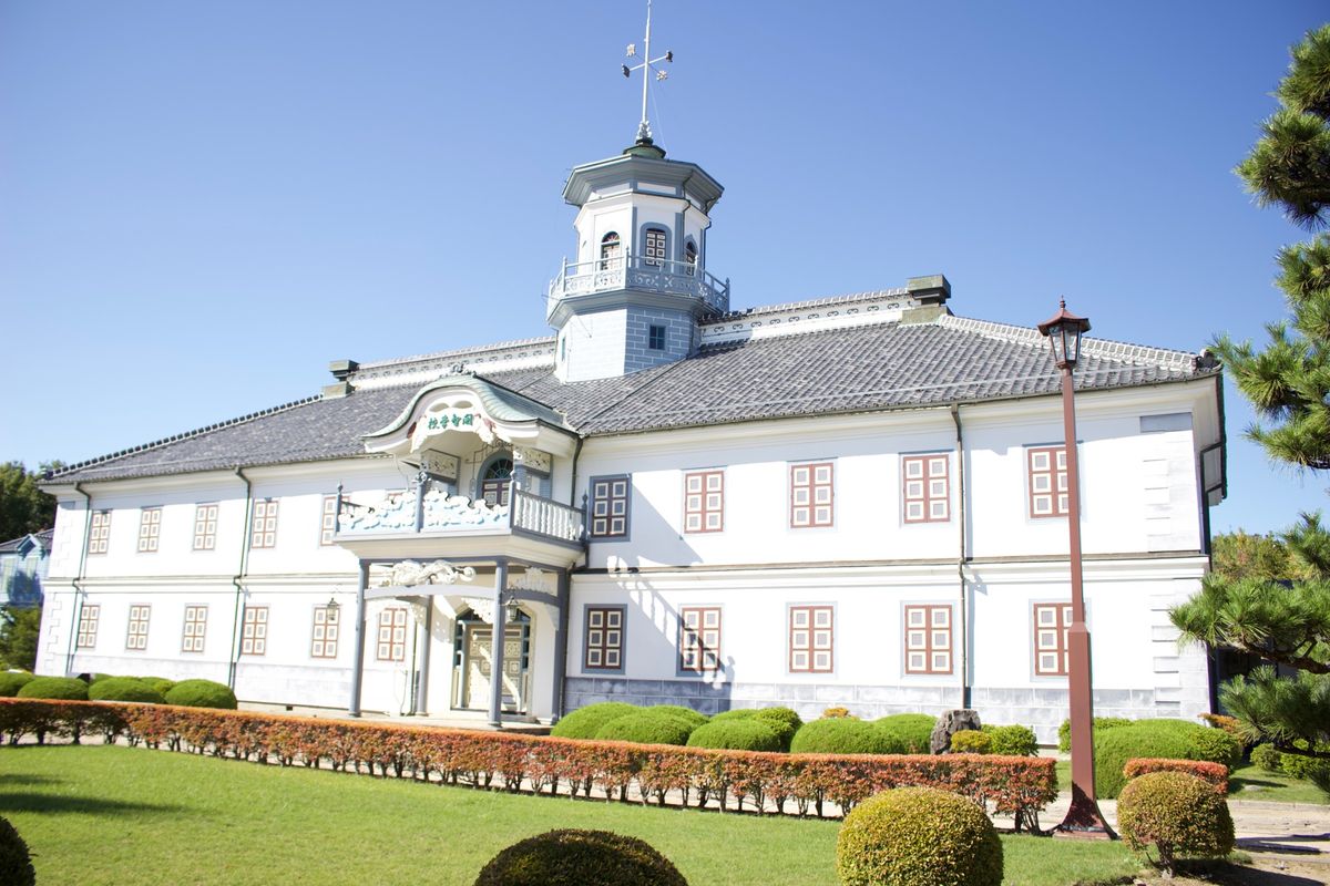 善光寺
松本城
旧開智学校
高島城