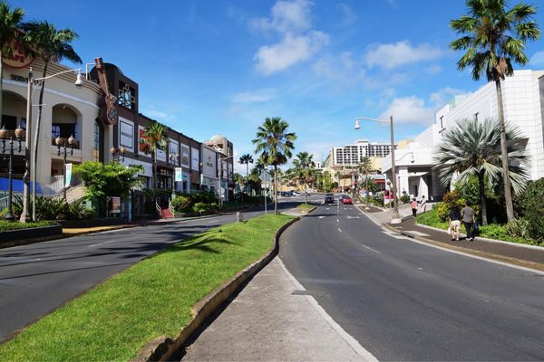 グアム・Guam「弾丸グアム旅行」の写真：メイン通り