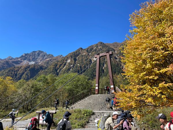 日本・長野県「涸沢ヒュッテ」の写真：横尾大橋