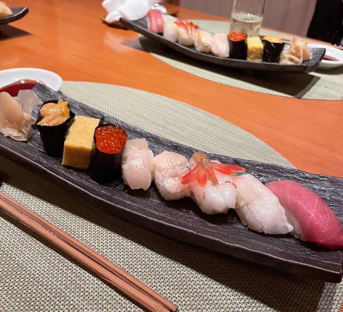 夜はお寿司もいただきました。美味い！