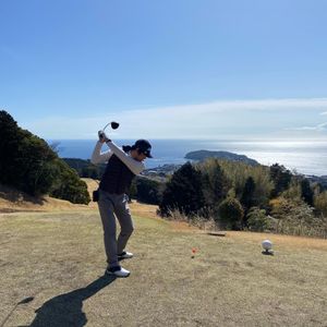 湯河原の梅を見て、エクシブで温泉と日本料理。次の日は湯河原カントリーでゴルフ⛳️