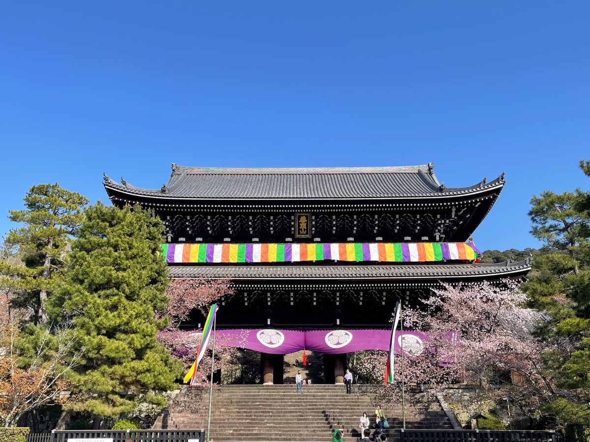 御陵衛士・護国神社・知恩院