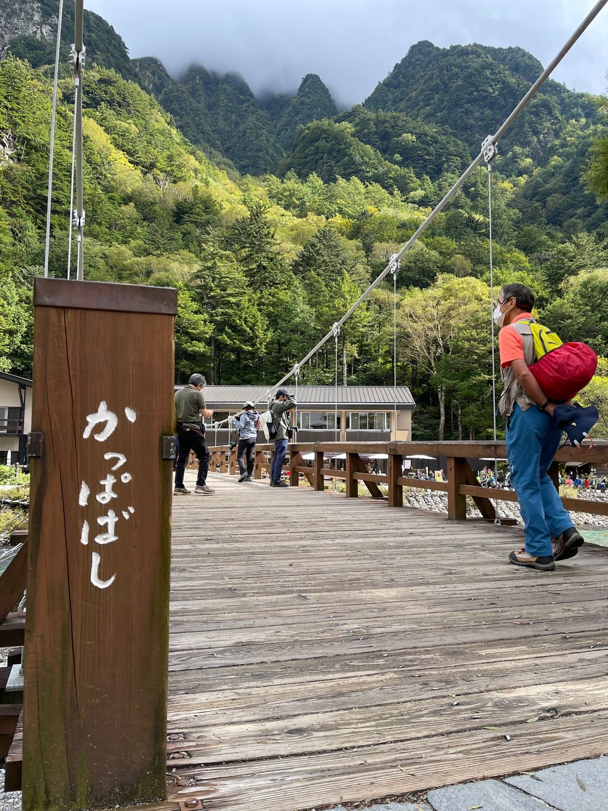 上高地
美しい…
明日はもっと晴れてさらに綺麗なはず。
今日はお試し撮影。