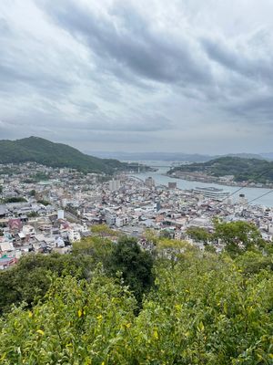 土曜日に広島市で結婚式に出席。
とりあえずその夜は予定通り三原に一泊。
翌...