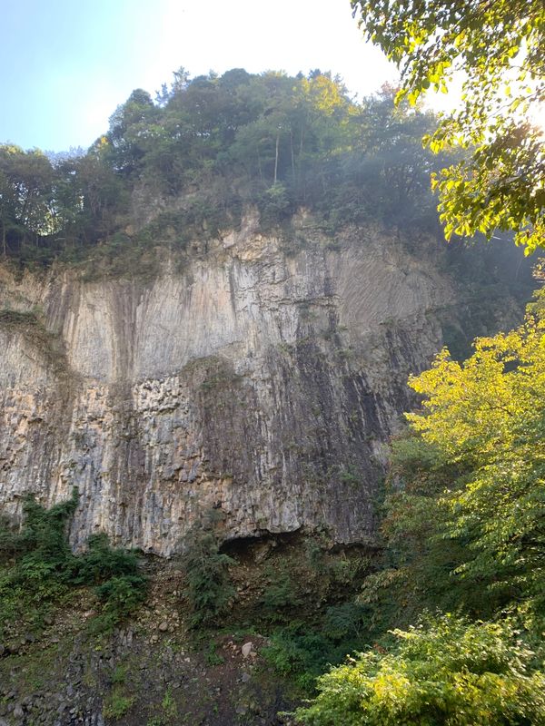 日本・岐阜県「下呂温泉」の写真：巖立挟
飛騨高山