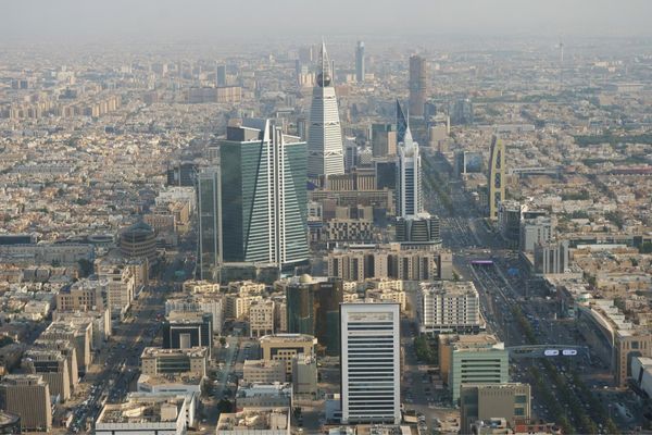 サウジアラビア・Riyadh「弾丸リヤド旅」の写真：キングダムセンターからの眺め