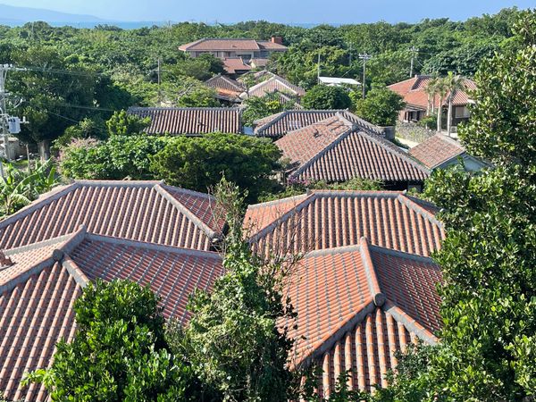 日本・沖縄県「石垣・八重山諸島巡り」の写真：竹富観光
なごみの塔、西桟橋、コンドイ浜...