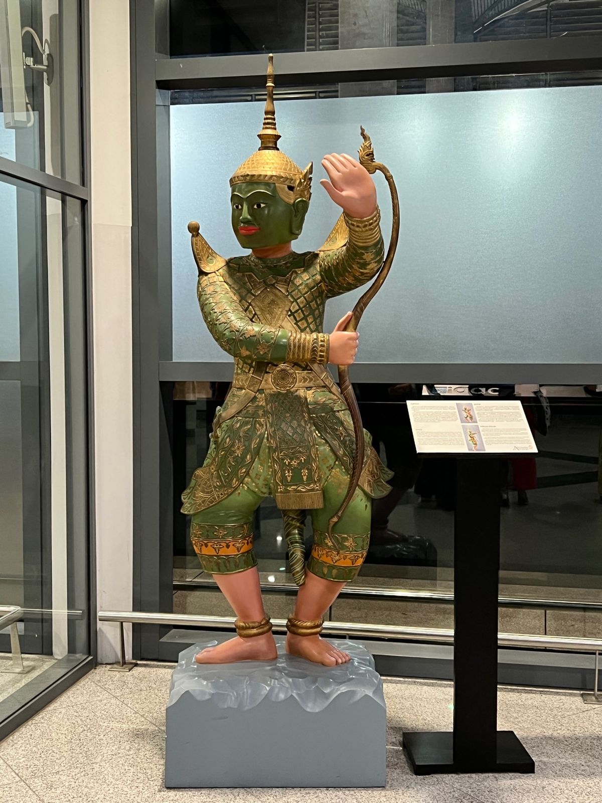 カンボジアに到着

SIMカードを買ってなかったから
買わなきゃな〜って思...