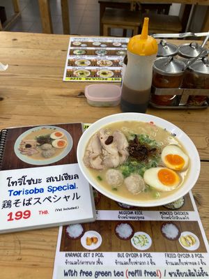 バンコク2日目。
昼は鶏そば七星のラーメン、夜はソンブーンでプーパッポンカ...