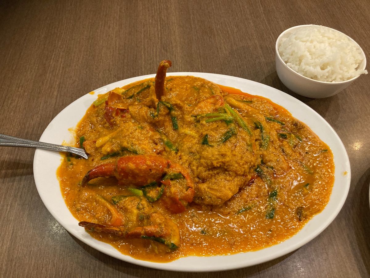 バンコク2日目。
昼は鶏そば七星のラーメン、夜はソンブーンでプーパッポンカ...