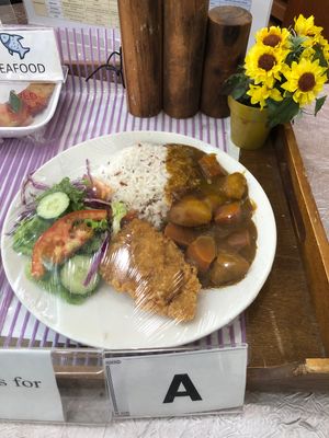 学校の寮で食べた物はこんな感じ🍴