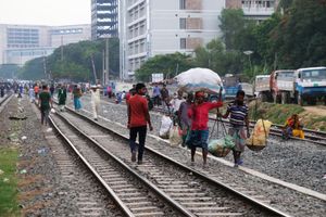 線路沿い散歩