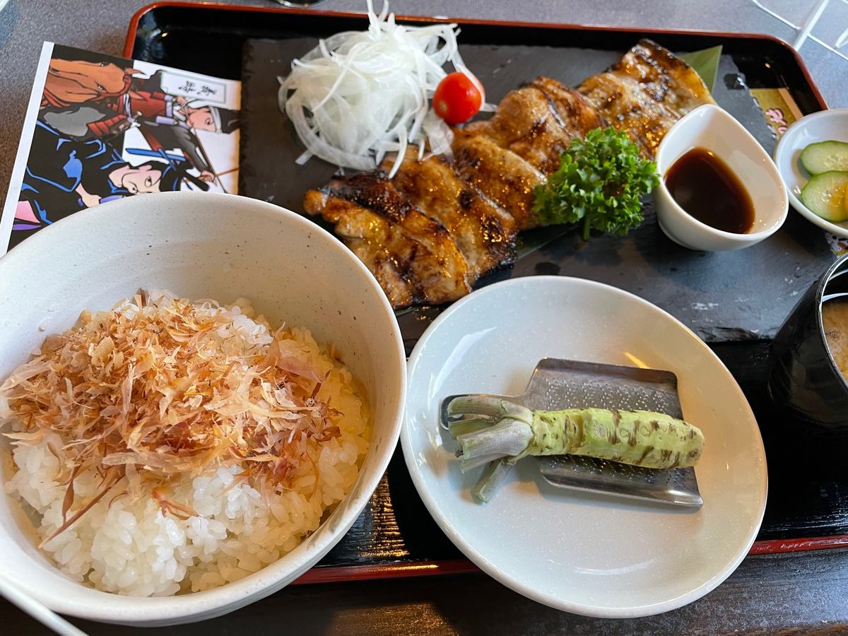 伊豆長岡、韮山周辺はレンタサイクルで。
北条寺には北条義時夫妻のお墓がある...