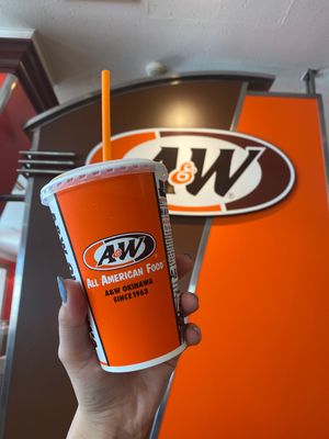 A&W

めちゃんこ美味しかった！！
行けて良かった！
アメリカっぽ🇺🇸
