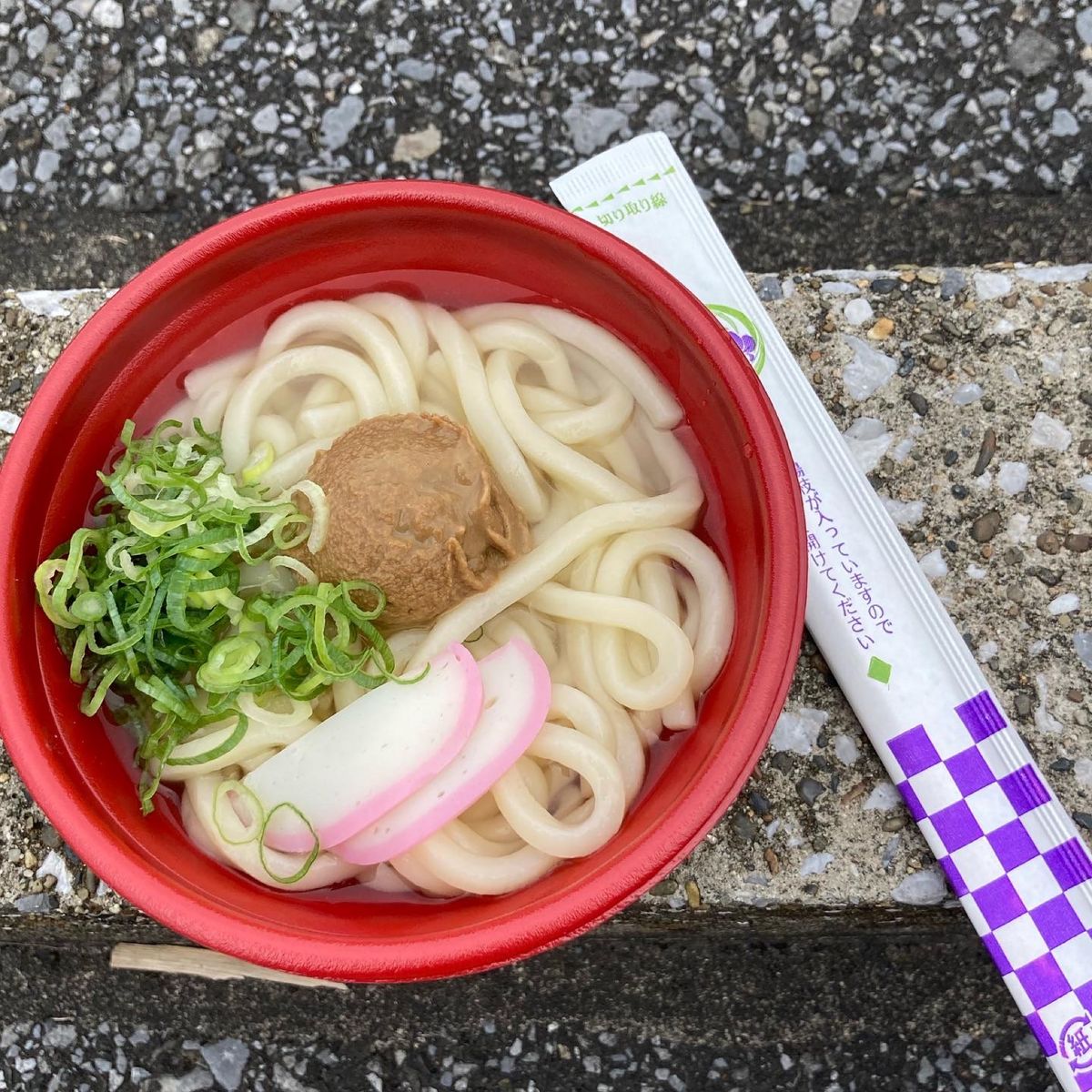 食べ物もいろんな種類があり、どれも美味しかった。もっと食べたかったけど、ぼ...