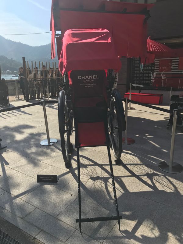 日本・宮島「CHANEL祭」の写真