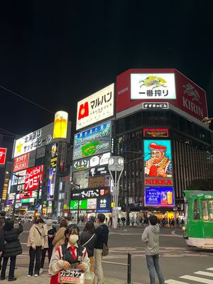 1日目は札幌市内でジンギスカンを！！
羊はちょい癖アリやったけど美味しかっ...