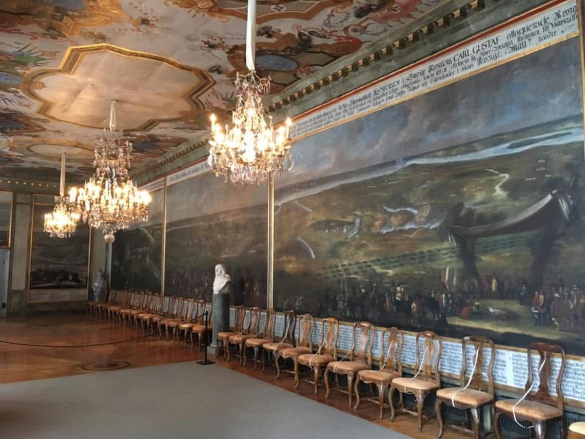 5/2 ストックホルム観光
市庁舎と世界遺産ドロニックホルム宮殿