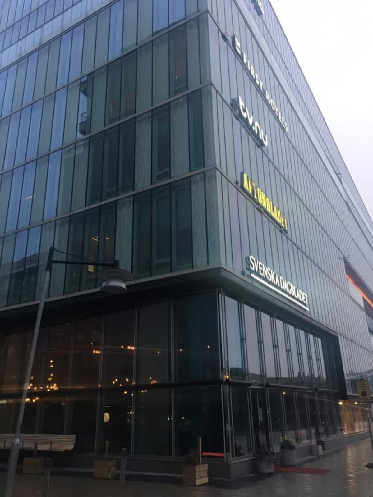 5/1 ストックホルム着
ホテル泊から翌朝世界遺産森の墓地