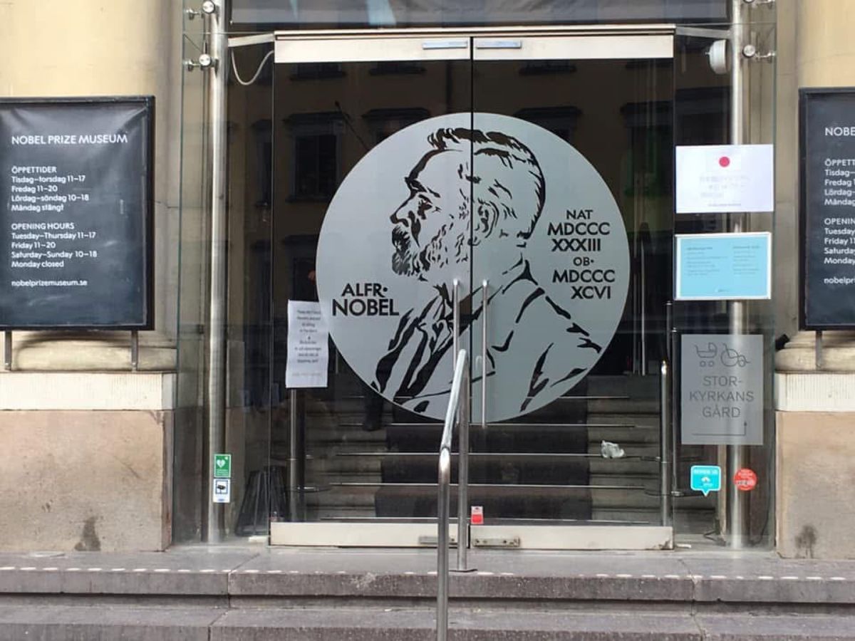 5/2 ストックホルム観光
ノーベル博物館でノーベルアイス