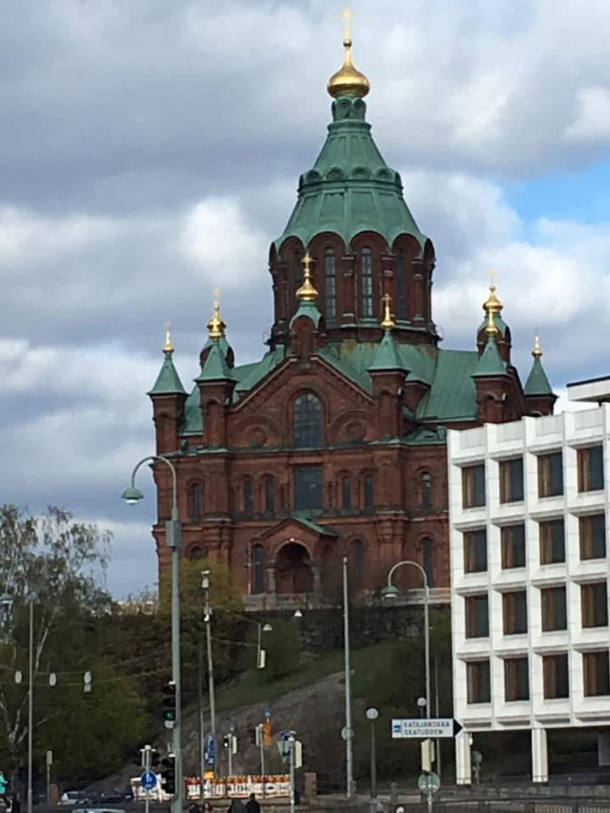 ヘルシンキ大聖堂、ウスペンスキー大聖堂、ヘルシンキ駅とラディソンブルアレク...