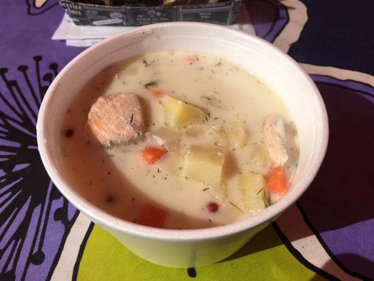 マーケット広場グルメ