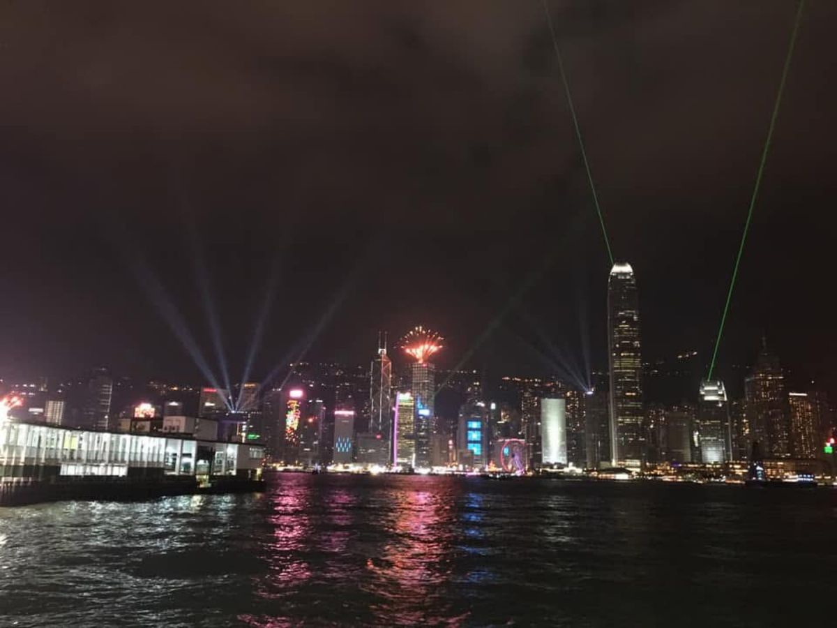 シンフォニー・オブ・ライツと香港ディズニーランド