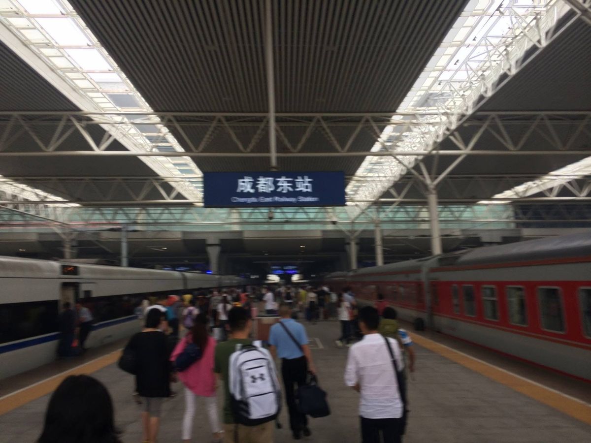 成都着
観光名所　寛窄巷子