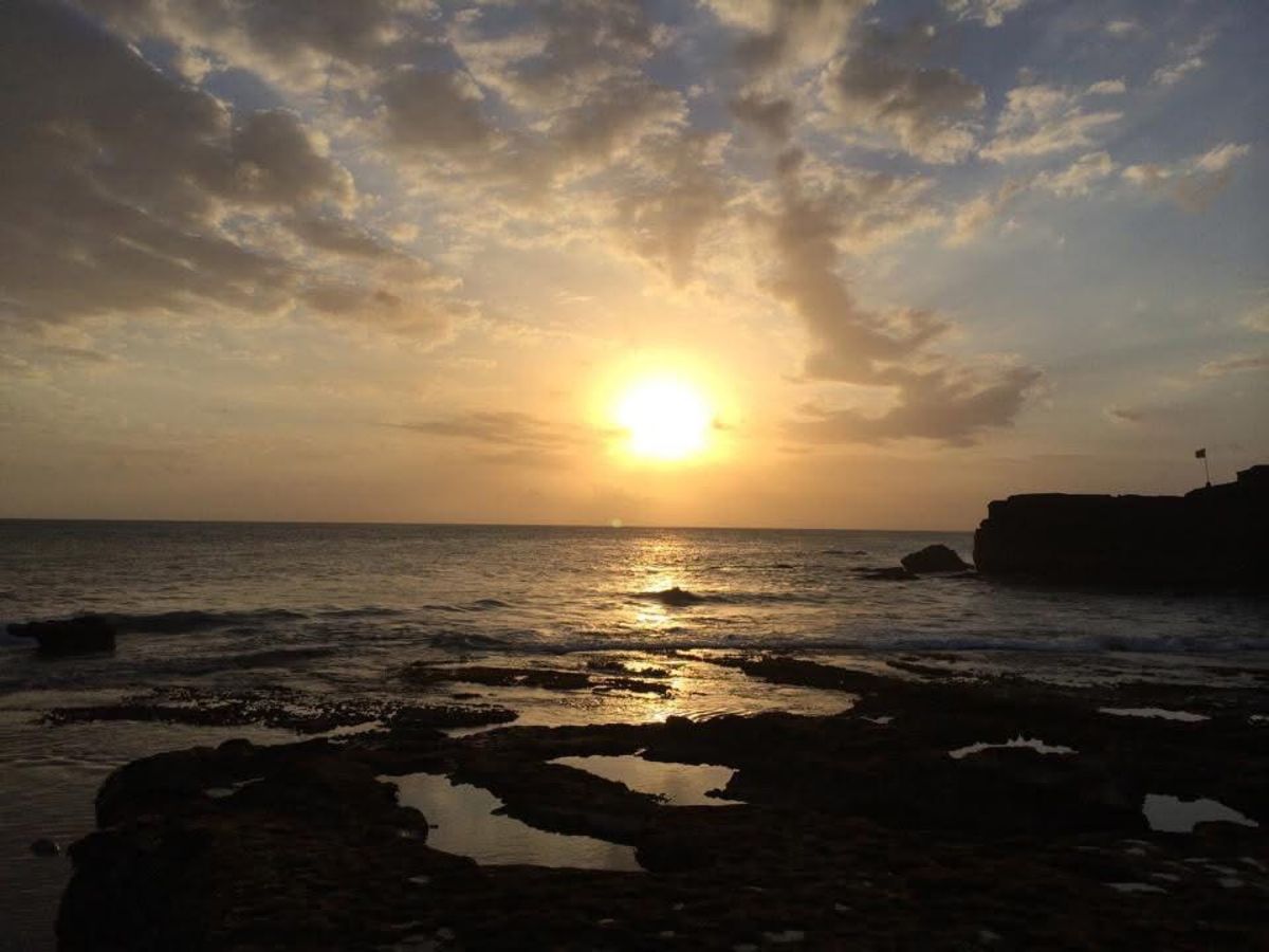 タマンアユン、タナロット夕日、クタビーチとそこで食べたナシチャンプル