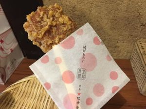 宮島グルメ
牡蠣🦪、揚げもみじ、陶版あなごと広島つけ麺