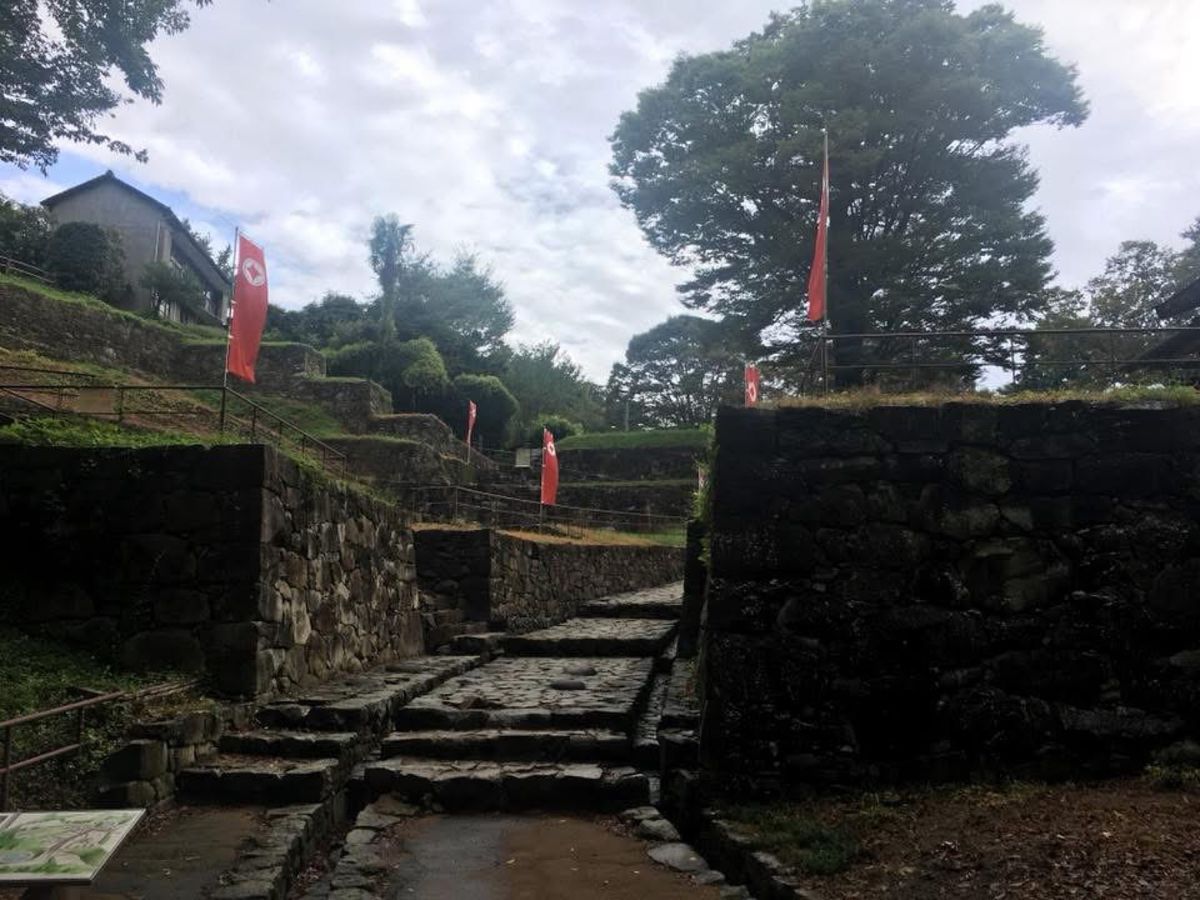 日本100名城
金山城址と足利氏邸宅