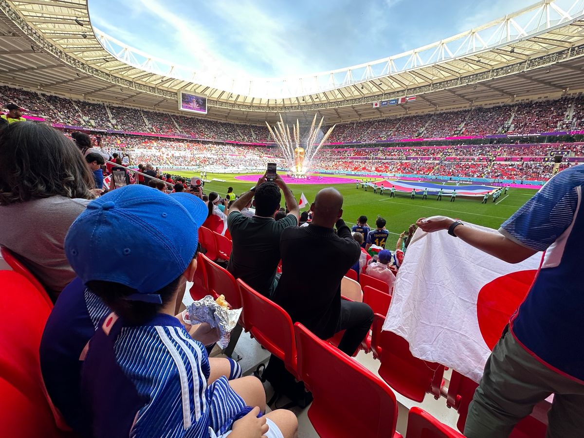 最終日は日本対コスタリカ戦！
13時キックオフでこの日の夜に帰国なので荷物...