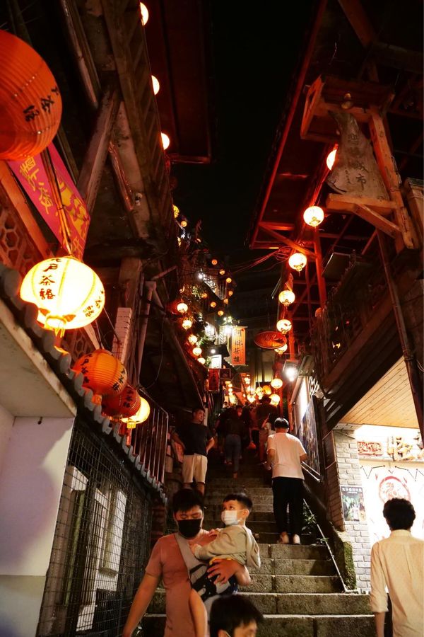 台湾・台北「初の台湾旅行」の写真：夜の九份老街