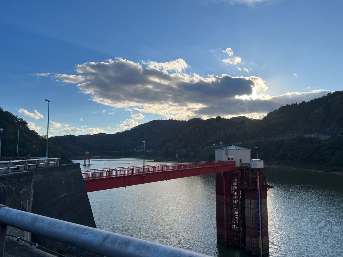 銀山温泉
白川ダム
御釜