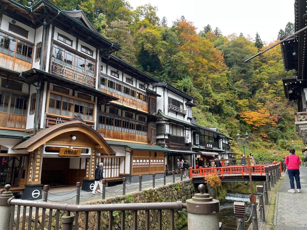 日本・銀山温泉「酒と温泉の旅」の写真：銀山温泉
白川ダム
御釜