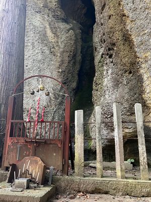 垂水遺跡
タイミングによっては太陽が反射して七色に見えるとか…残念。
思っ...