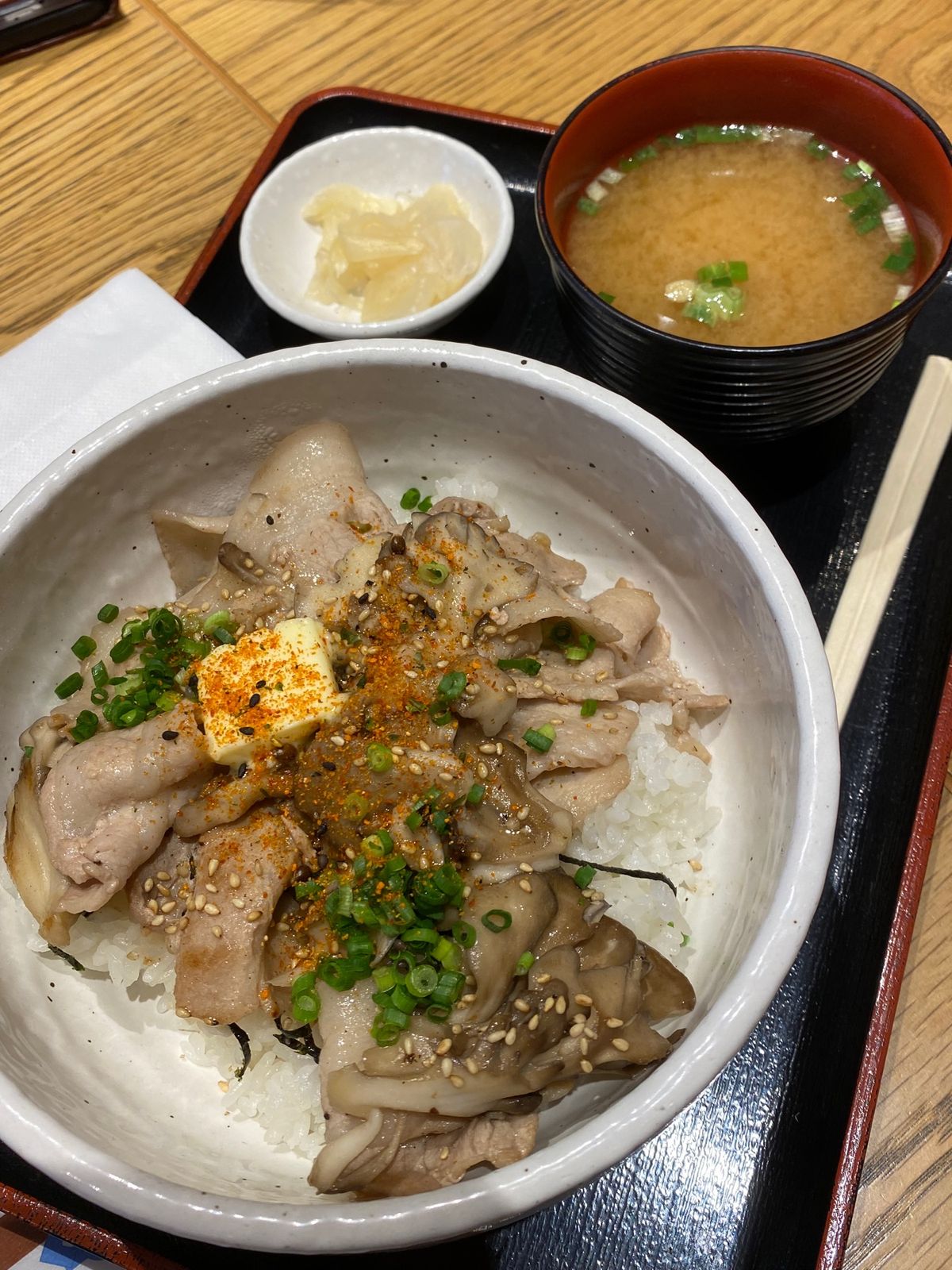 草津から高崎市榛名神社⛩へ。物凄いパワーを感じる山でした。（神社本殿は改装...