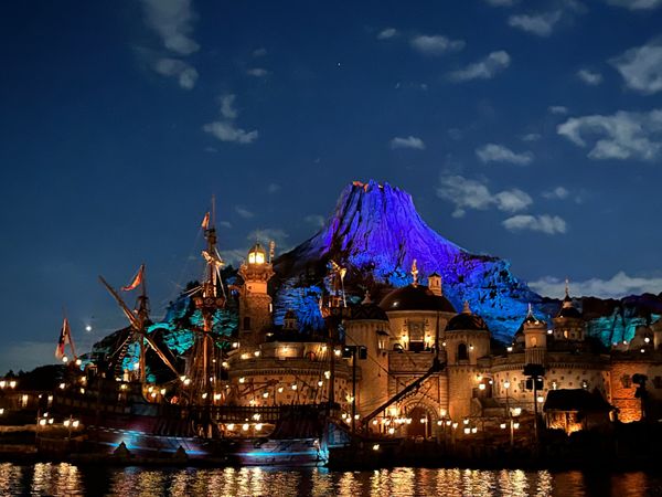 日本・千葉県「ふらっとディズニーシー」の写真：夜は綺麗ですね！