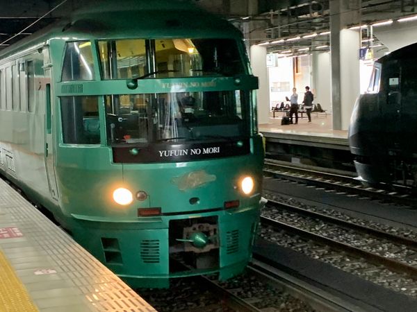 日本・大分県「202110福岡、大分」の写真：博多駅
特急ゆふいんの森