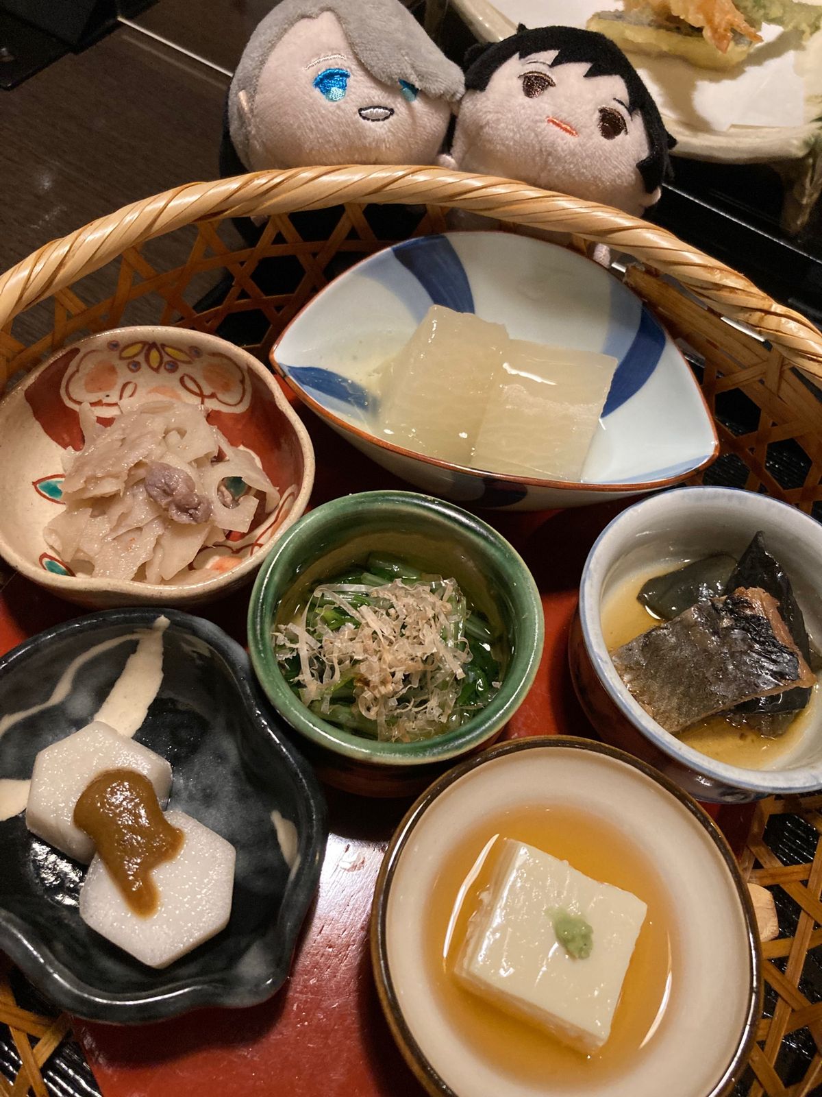 まずはランチ🍽
せっかく京都に来たのだから、京都らしいものを食べたいよね〜...