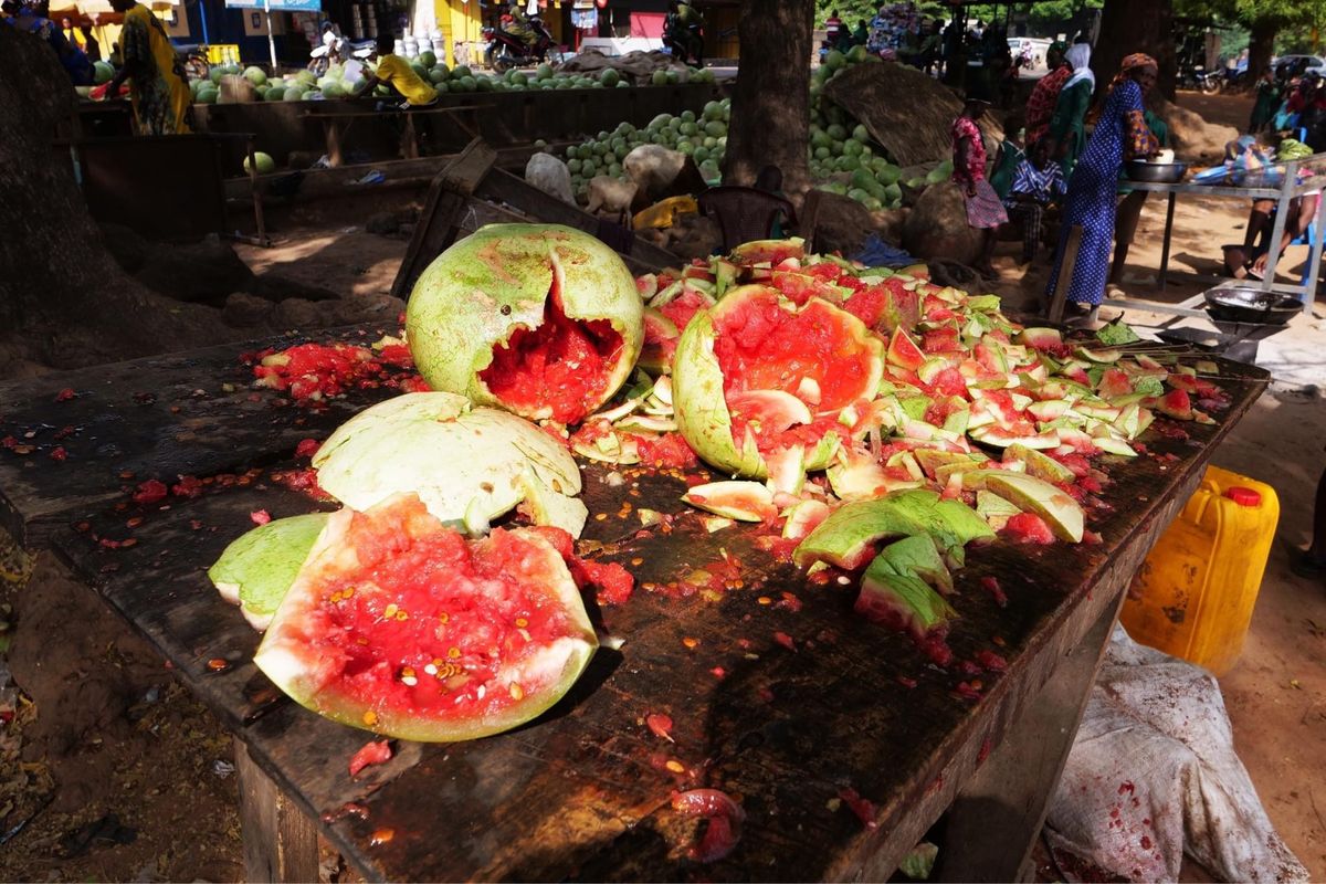ガーナはスイカの季節でした
